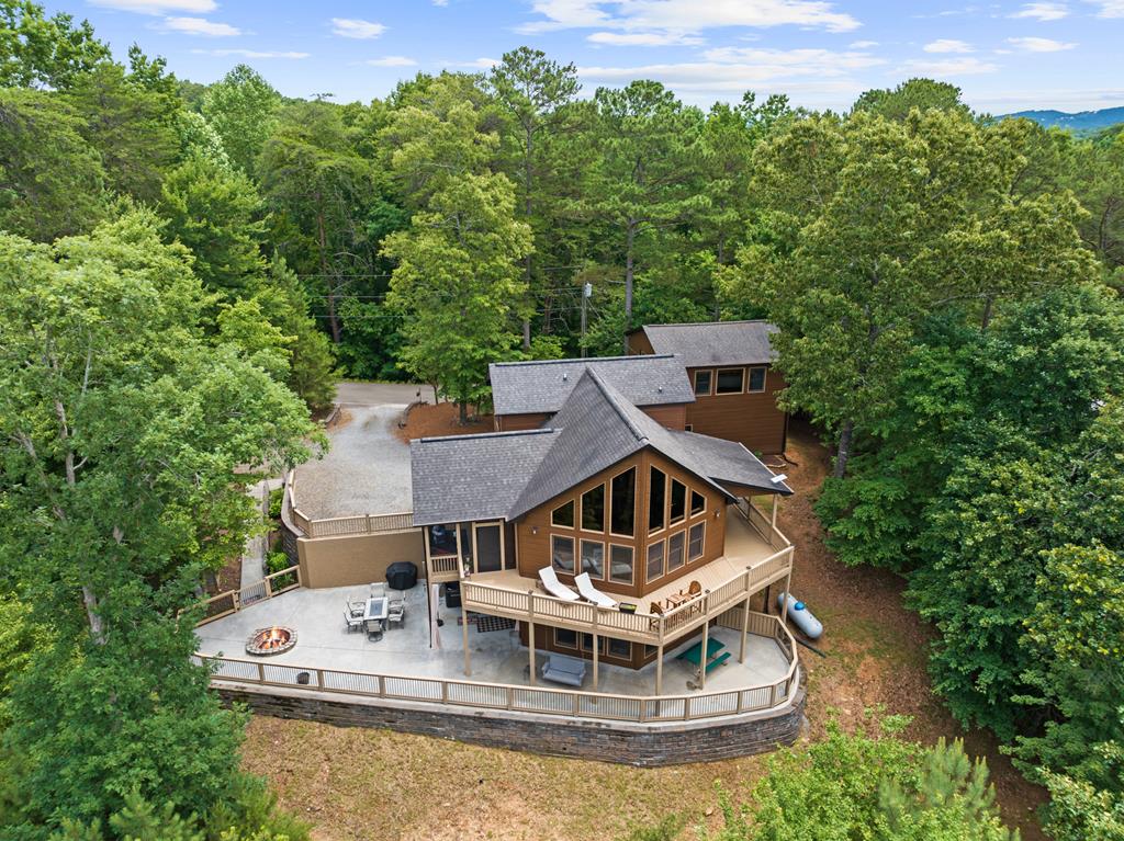 Mountain View Retreat in Ellijay, GA – $733,900