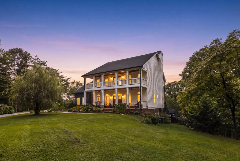 Luxury Southern Mountain Estate on 14.47 Acres in Waleska, GA – $3,299,900